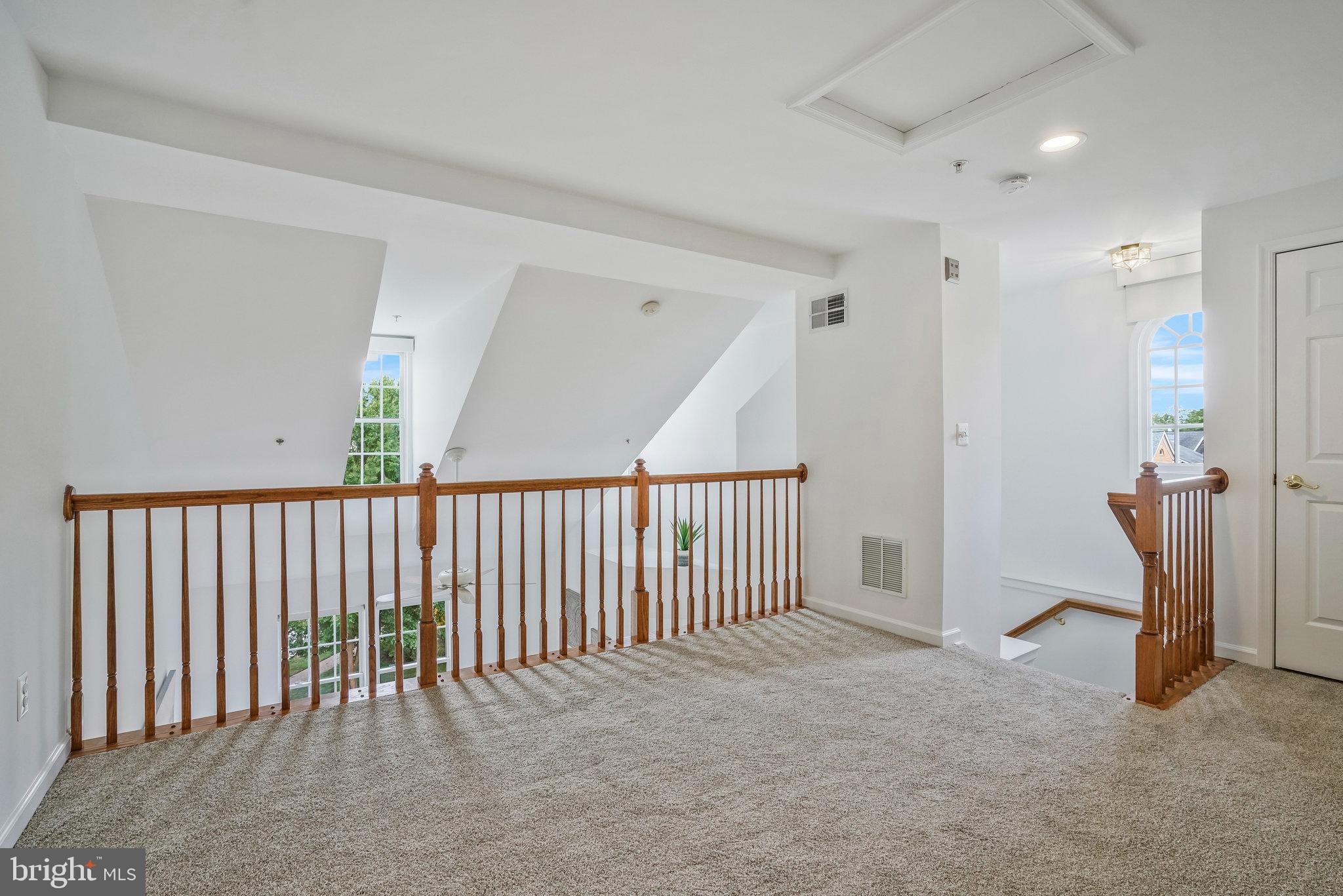 736 Catts Tavern DRIVE