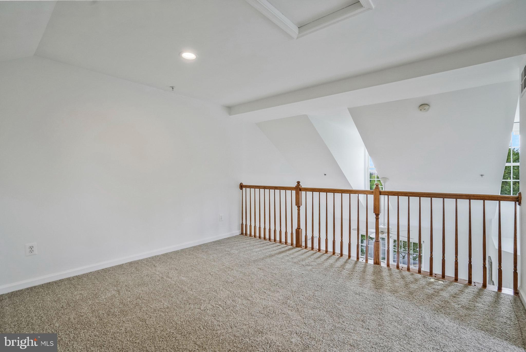 736 Catts Tavern DRIVE
