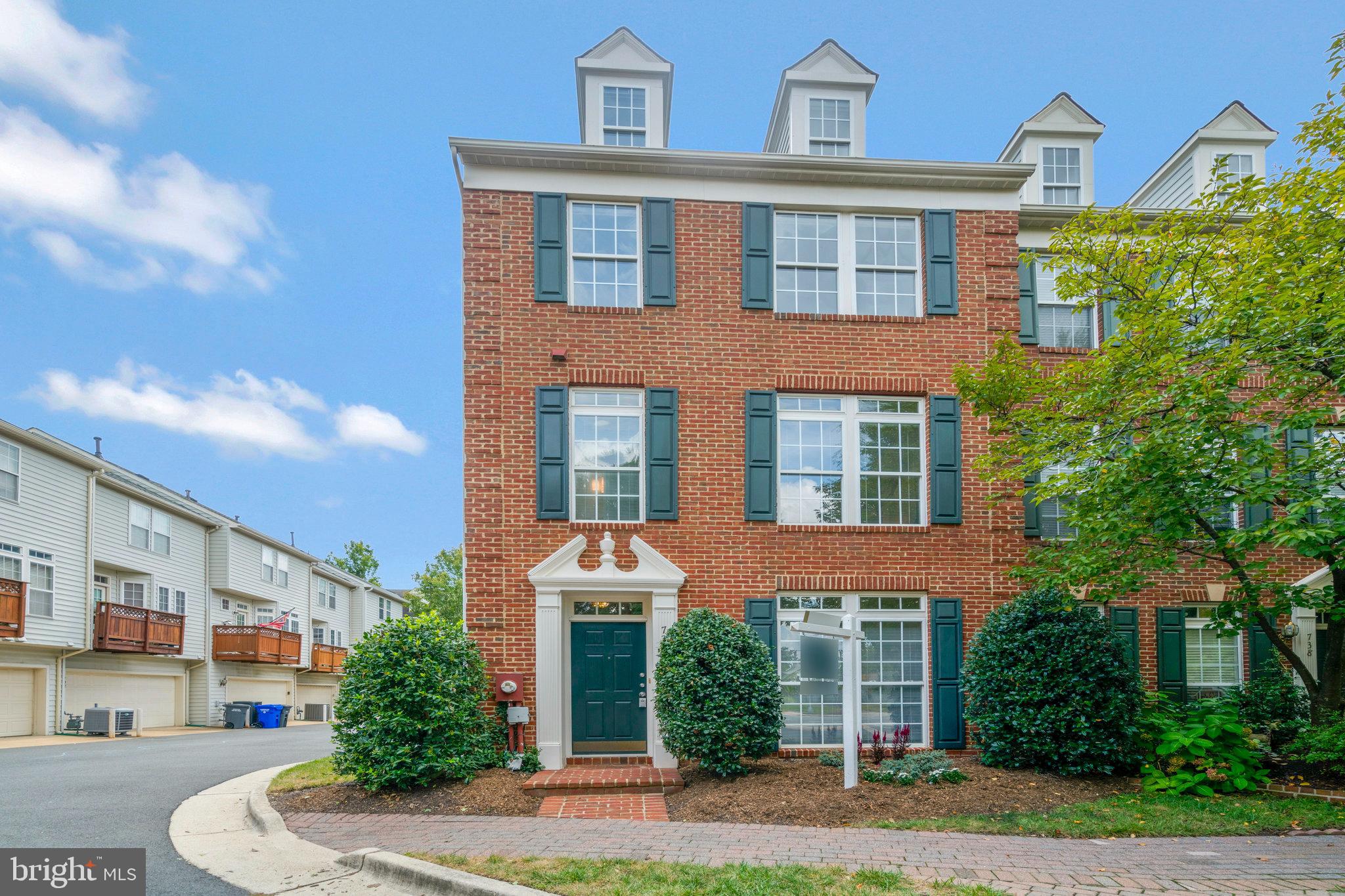 736 Catts Tavern DRIVE