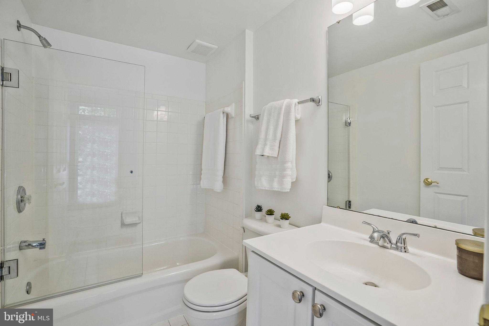 736 Catts Tavern DRIVE