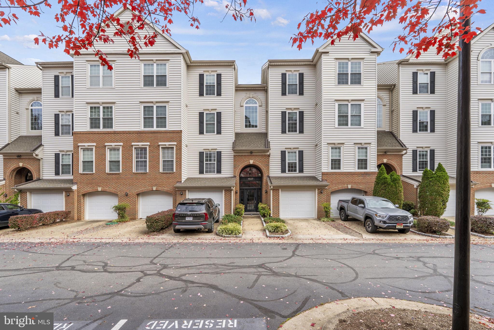 4669 Lawton WAY Unit: 103