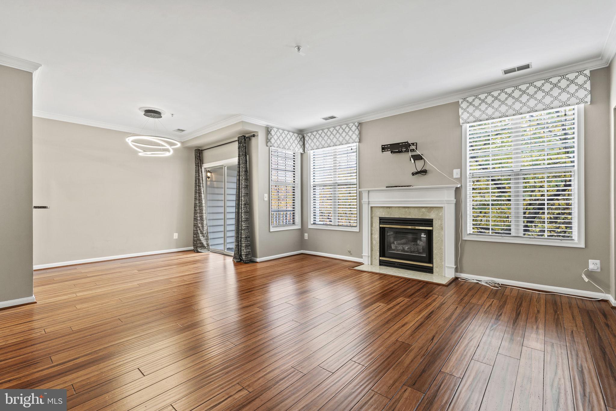 4669 Lawton WAY Unit: 103