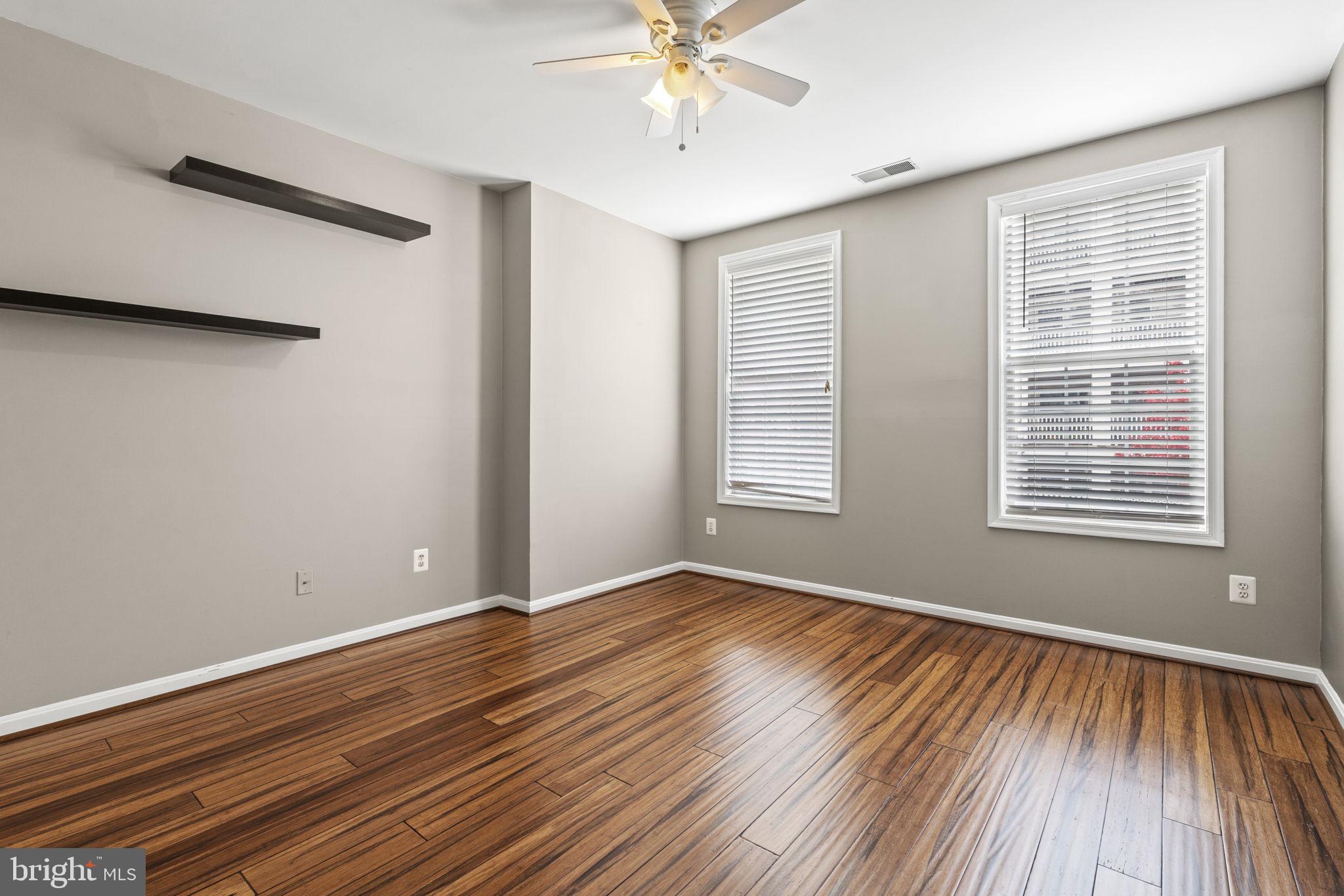 4669 Lawton WAY Unit: 103