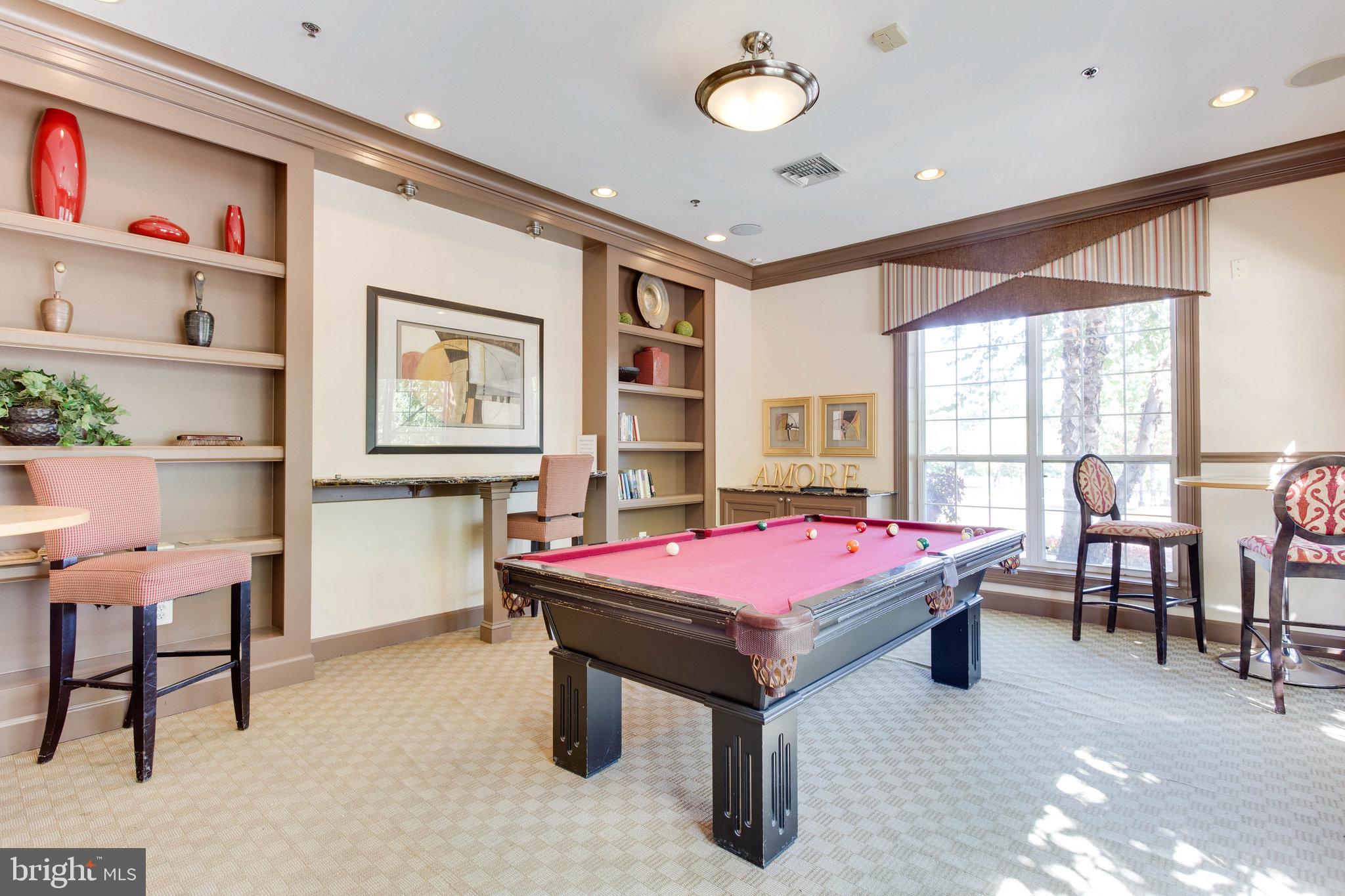 4870 Eisenhower AVENUE Unit: 205