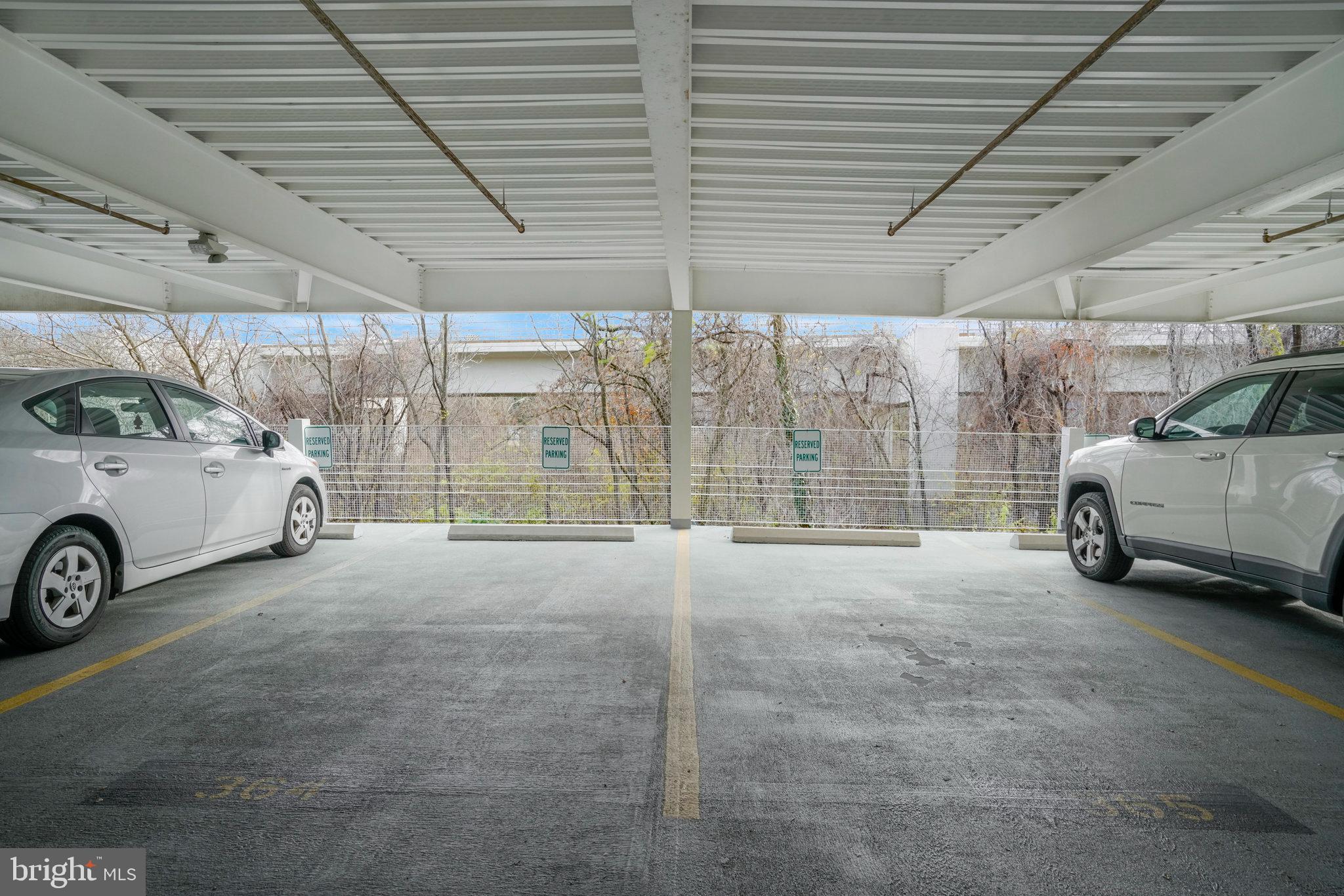 4870 Eisenhower AVENUE Unit: 205