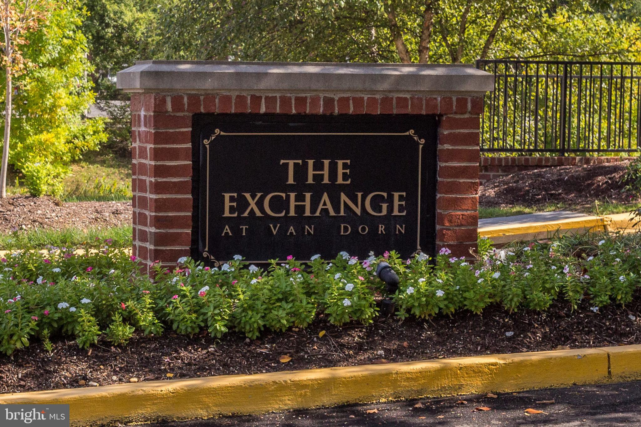 4870 Eisenhower AVENUE Unit: 205