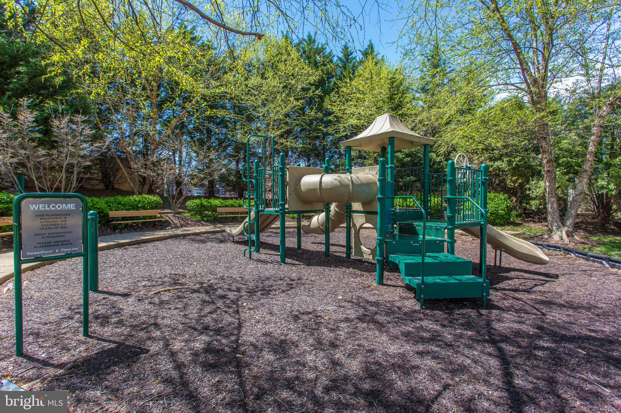 4870 Eisenhower AVENUE Unit: 205