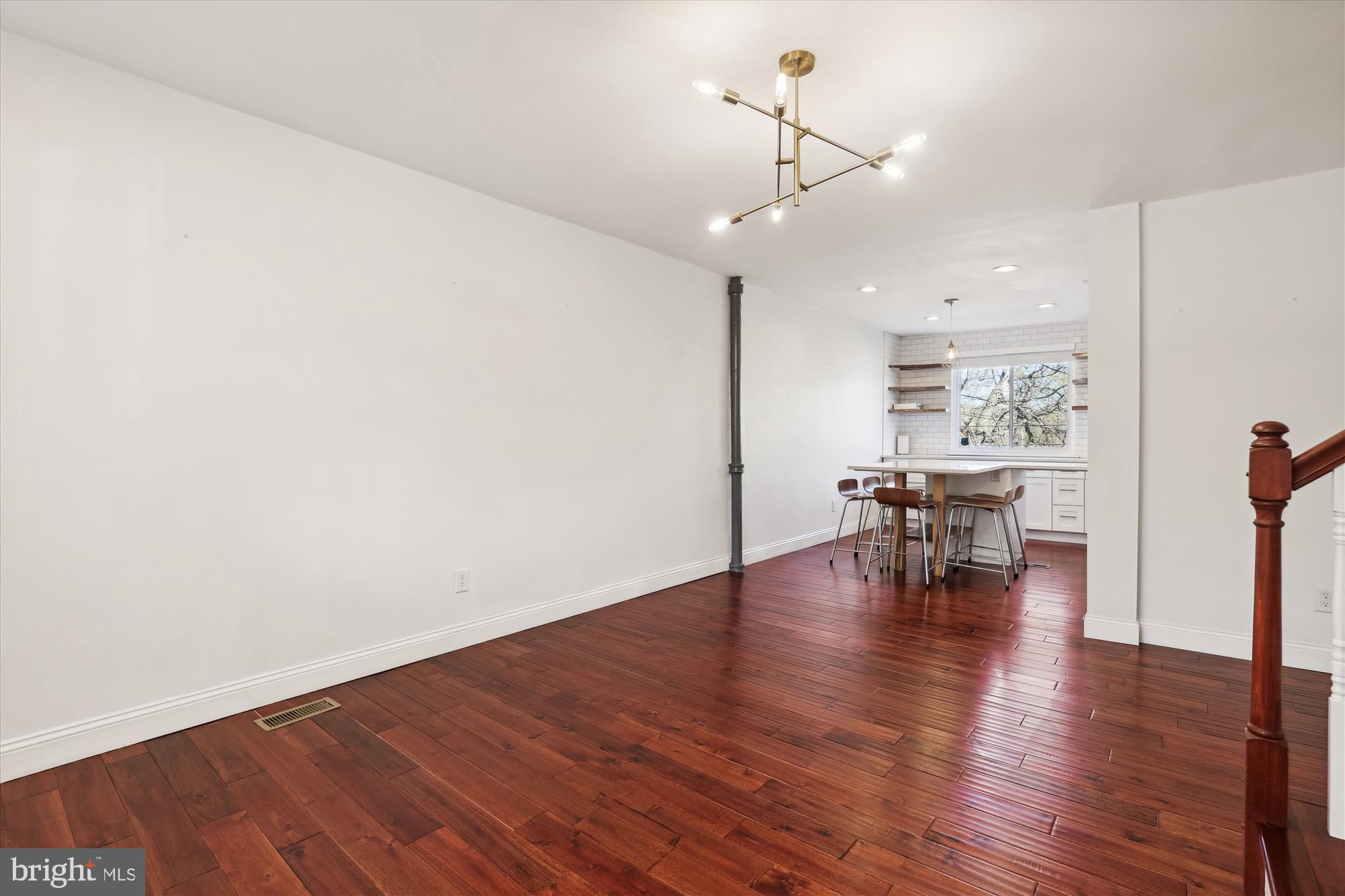 226 LYNHAVEN DRIVE