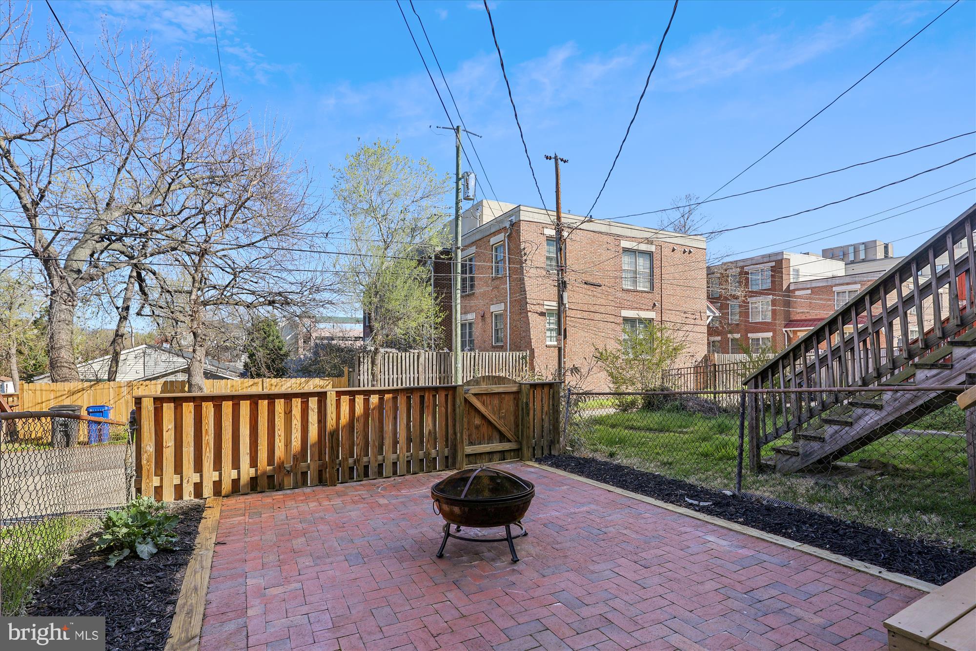 226 LYNHAVEN DRIVE