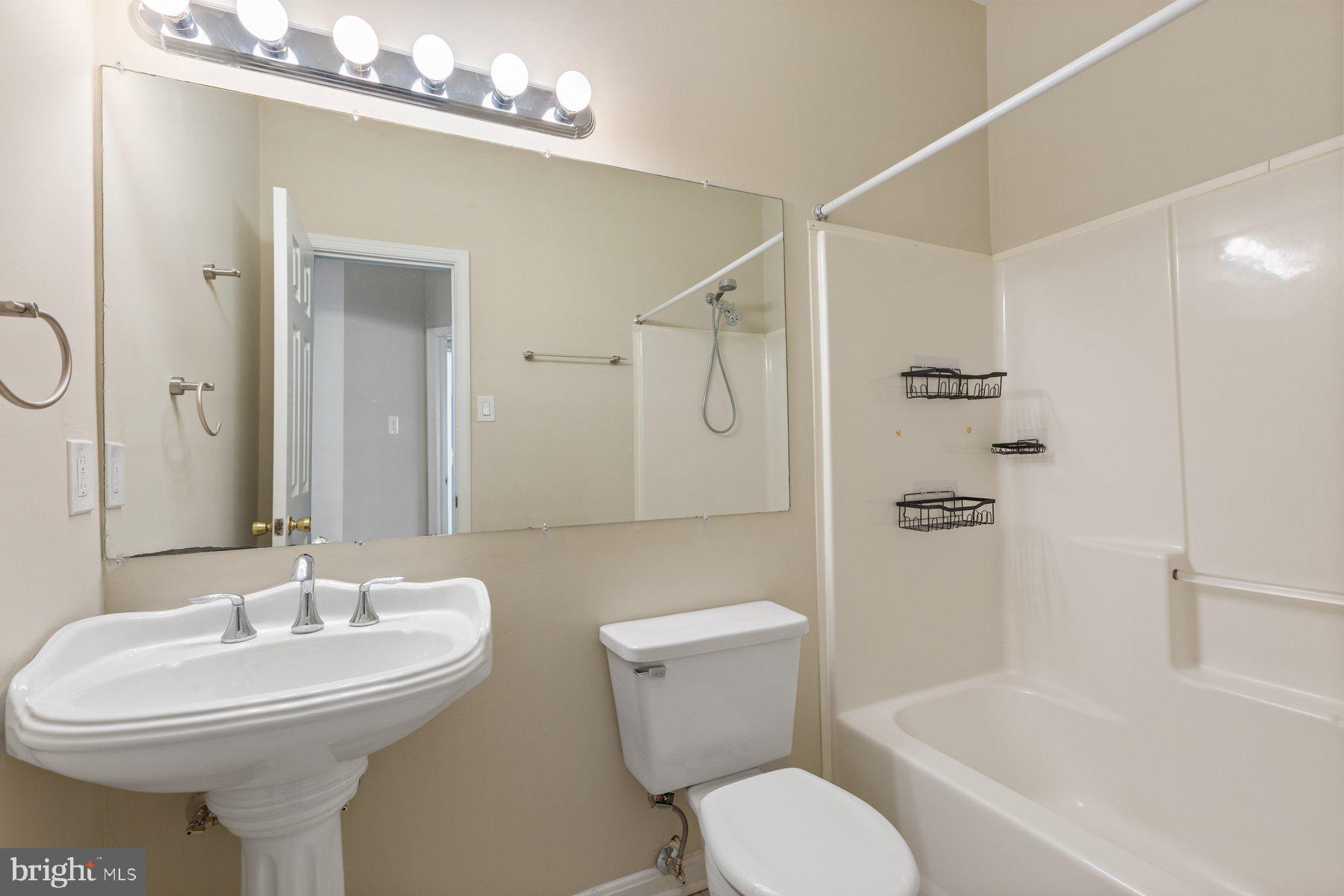 253 S PICKETT STREET 202