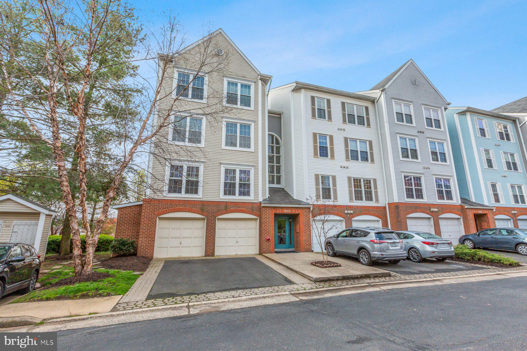 253 S PICKETT STREET 202