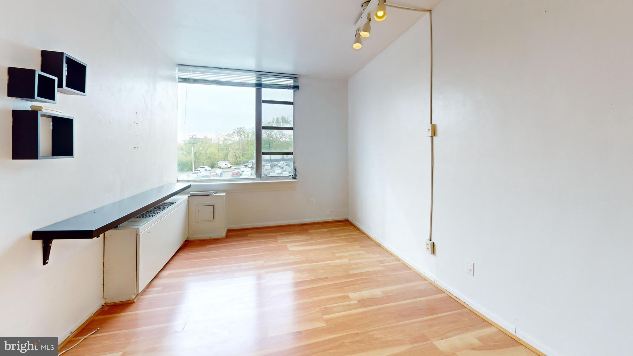 4600 Duke St #407
