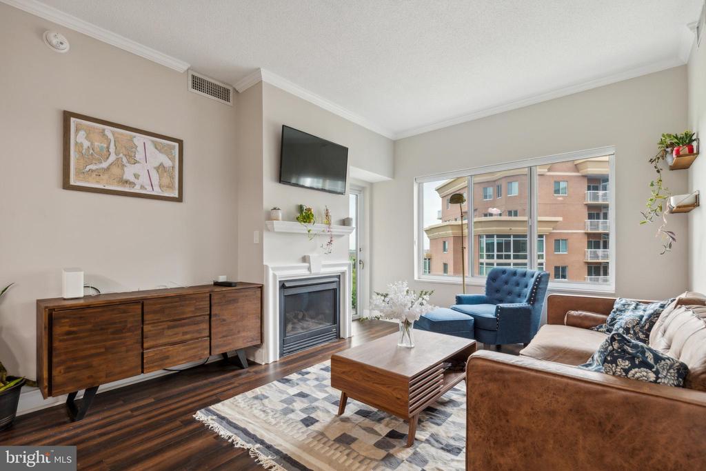 3101 N Hampton Dr #1414