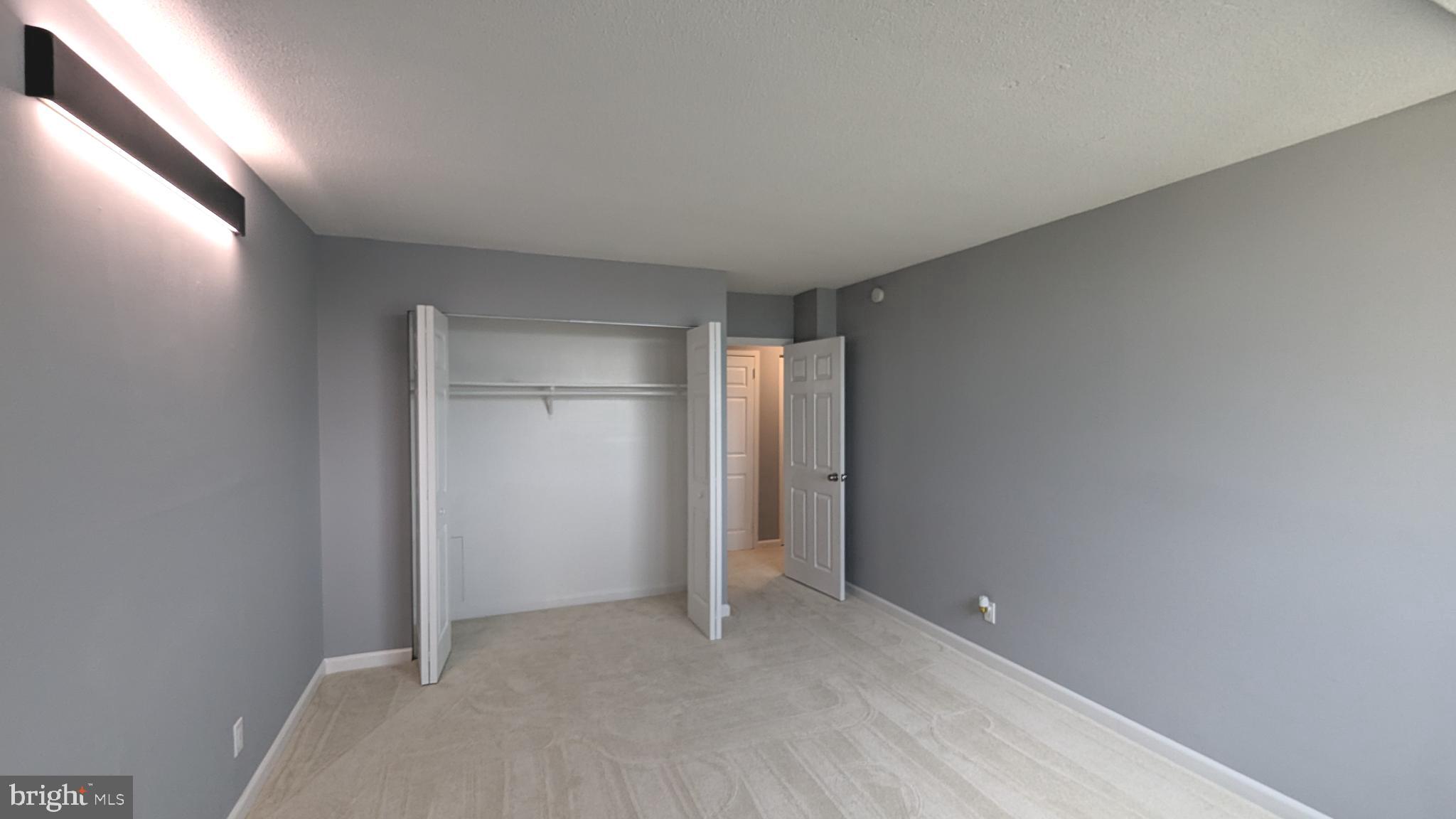 501 SLATERS LANE 1102