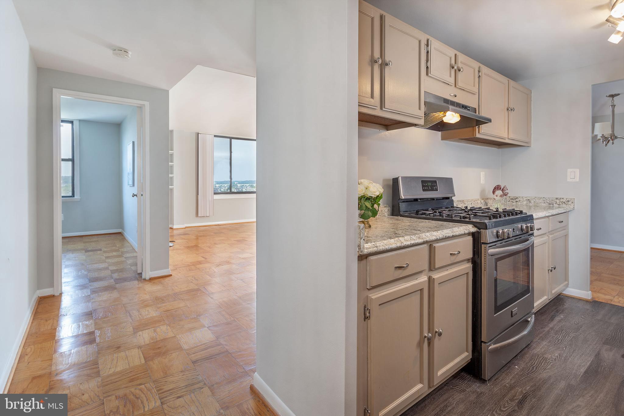4600 Duke St #1432