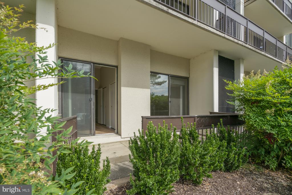 5300 HOLMES RUN PARKWAY 106