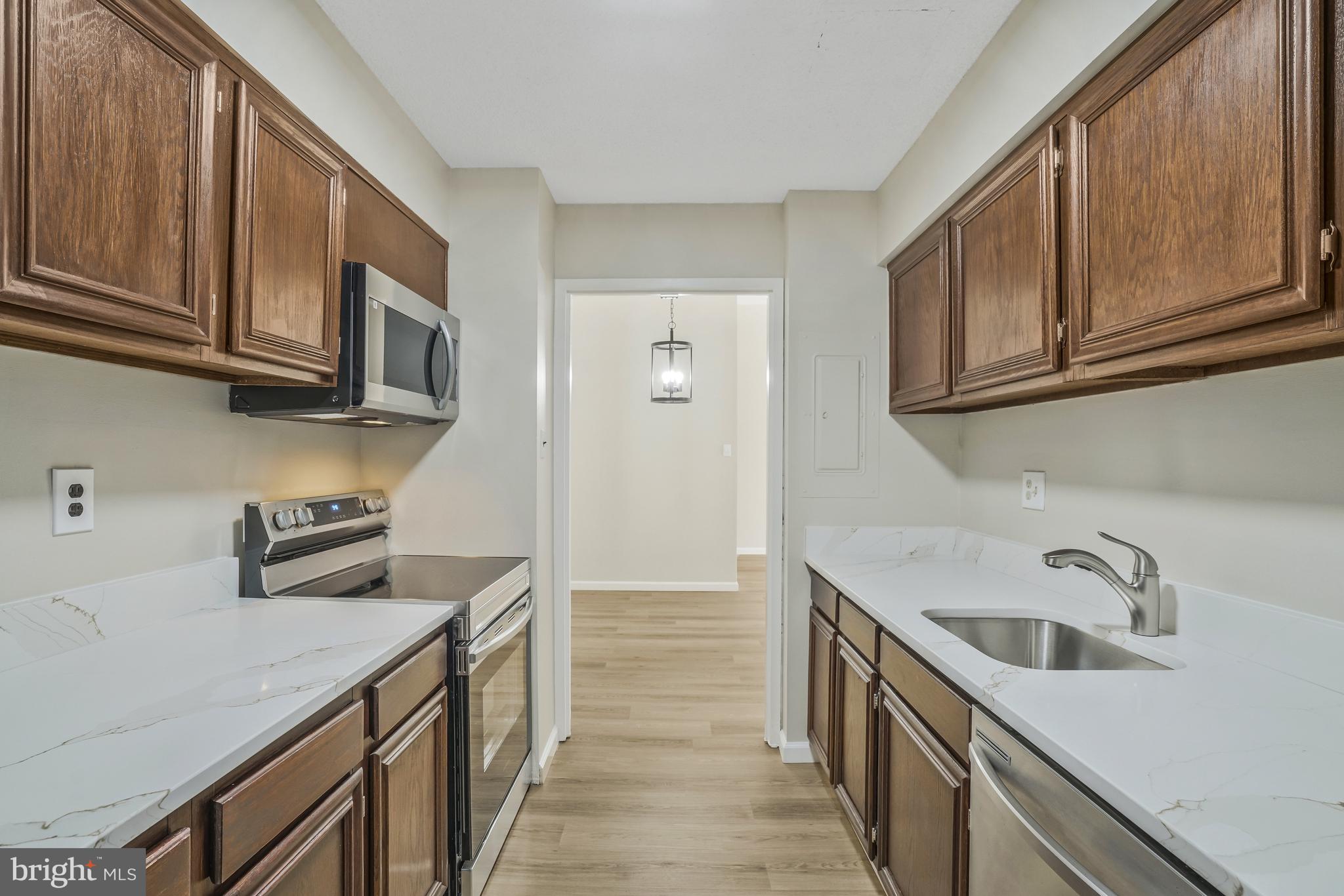 5300 HOLMES RUN PARKWAY 106