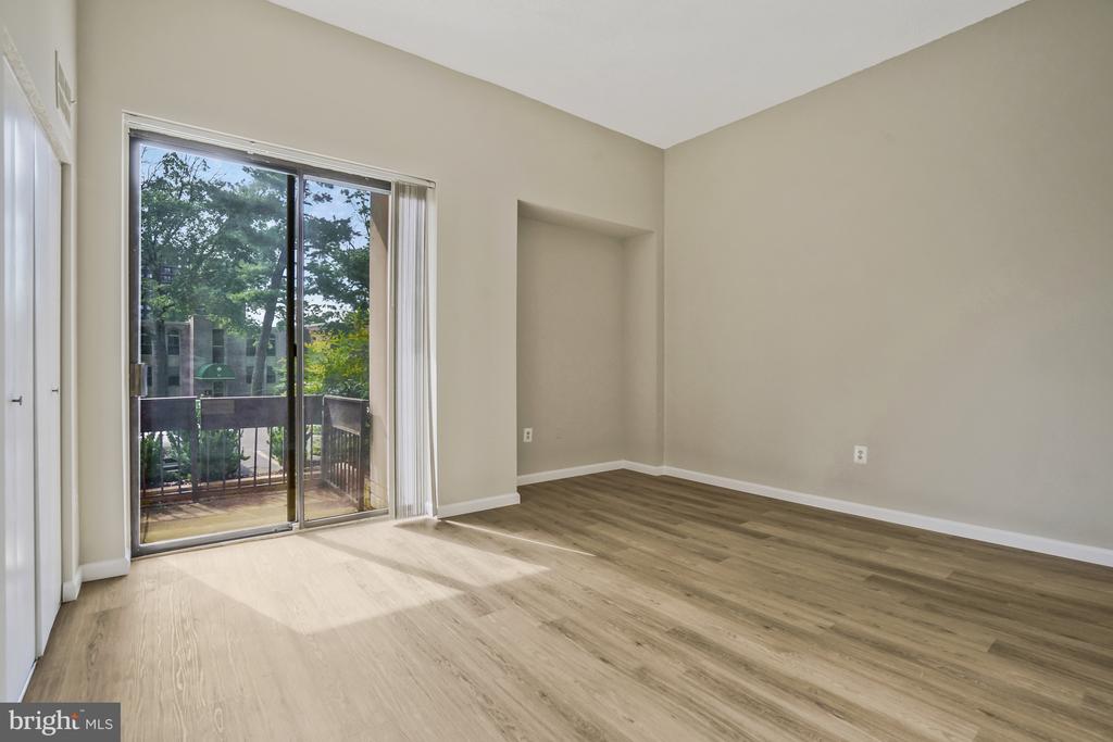 5300 HOLMES RUN PARKWAY 106