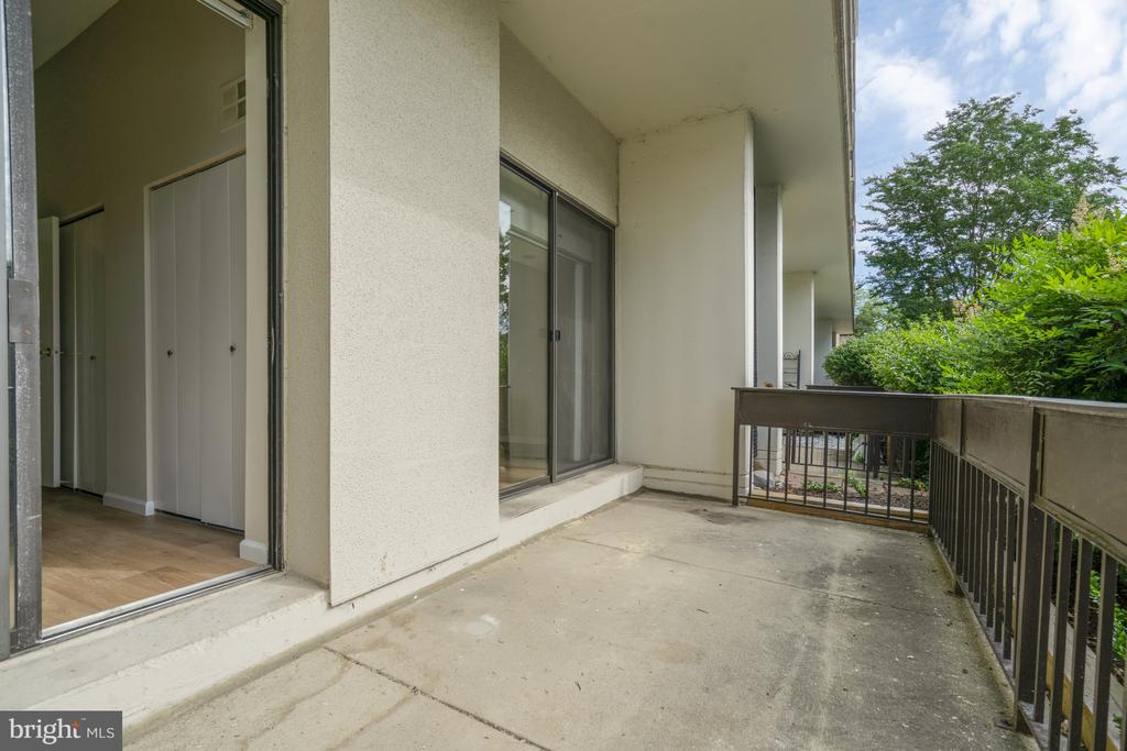 5300 HOLMES RUN PARKWAY 106