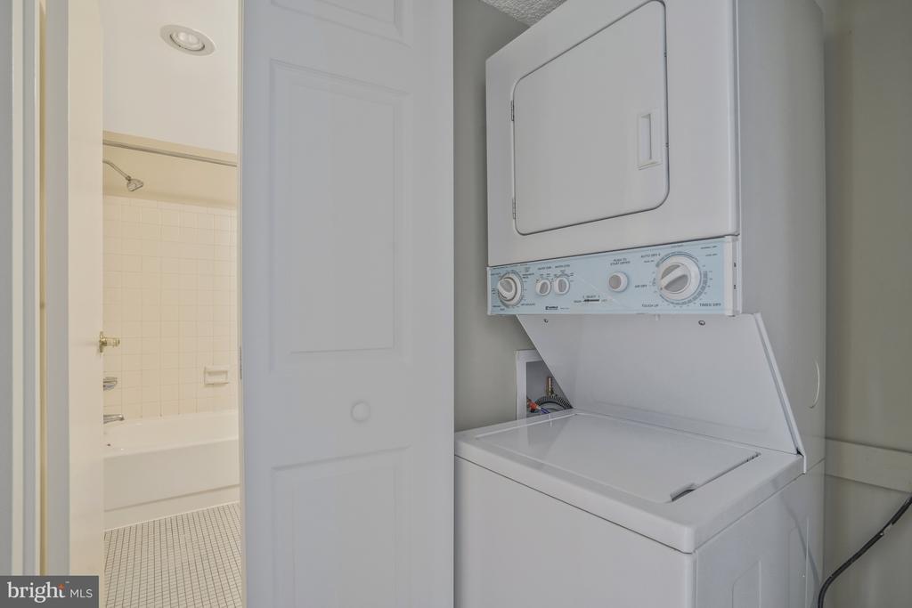 5300 HOLMES RUN PARKWAY 106