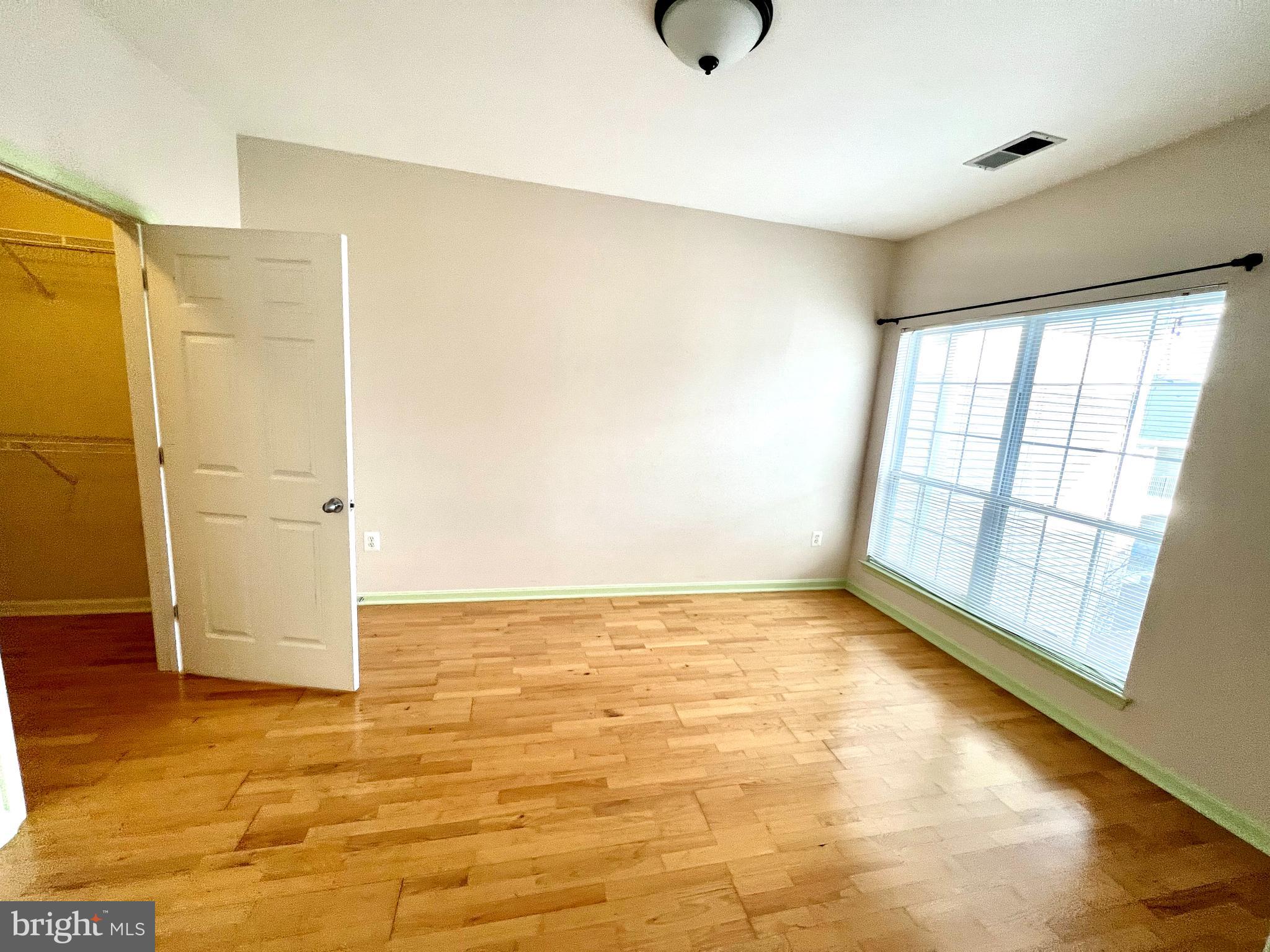 4854 EISENHOWER AVE #445
