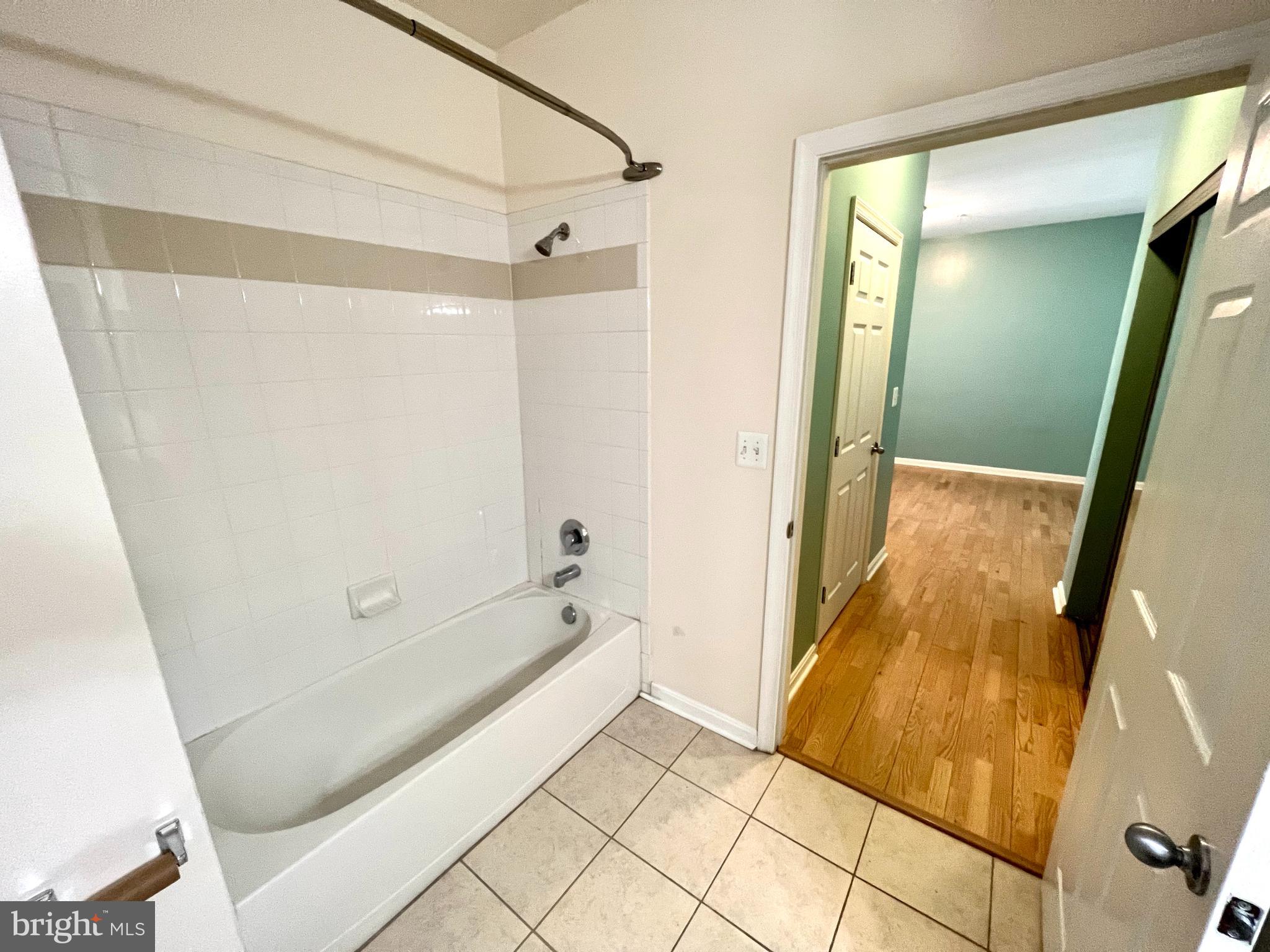 4854 EISENHOWER AVE #445