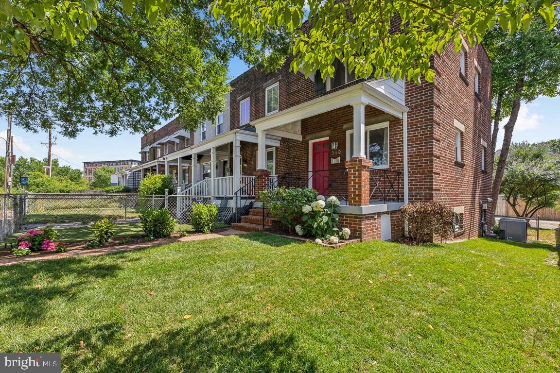 349 Wesmond Dr