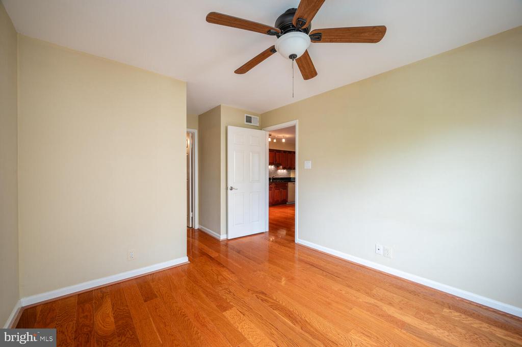 3306 Wyndham Cir #325
