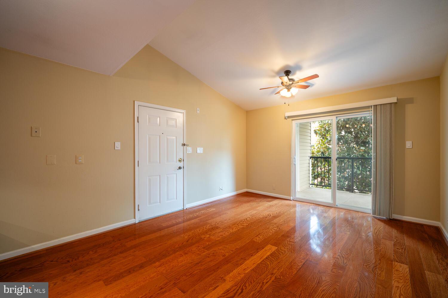 3306 Wyndham Cir #325
