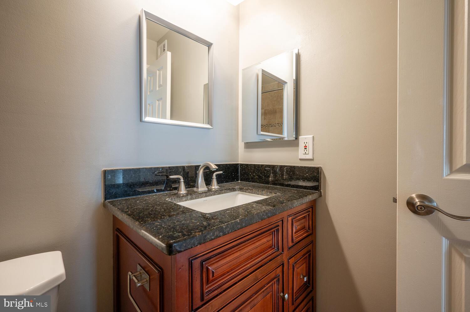 3306 Wyndham Cir #325