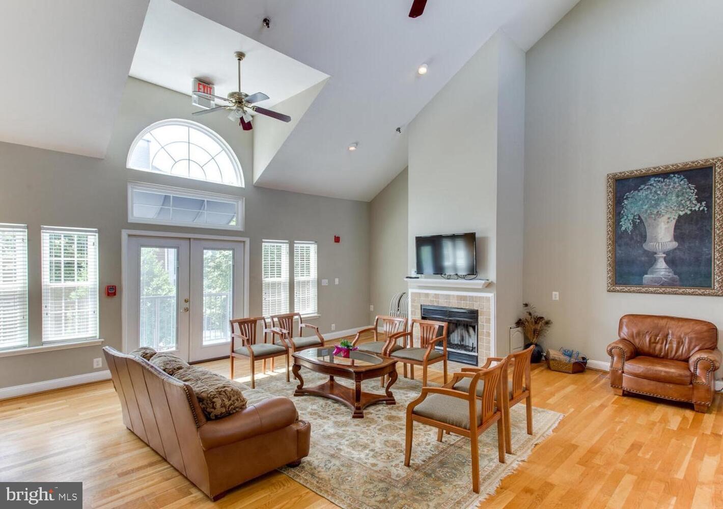 3306 Wyndham Cir #325