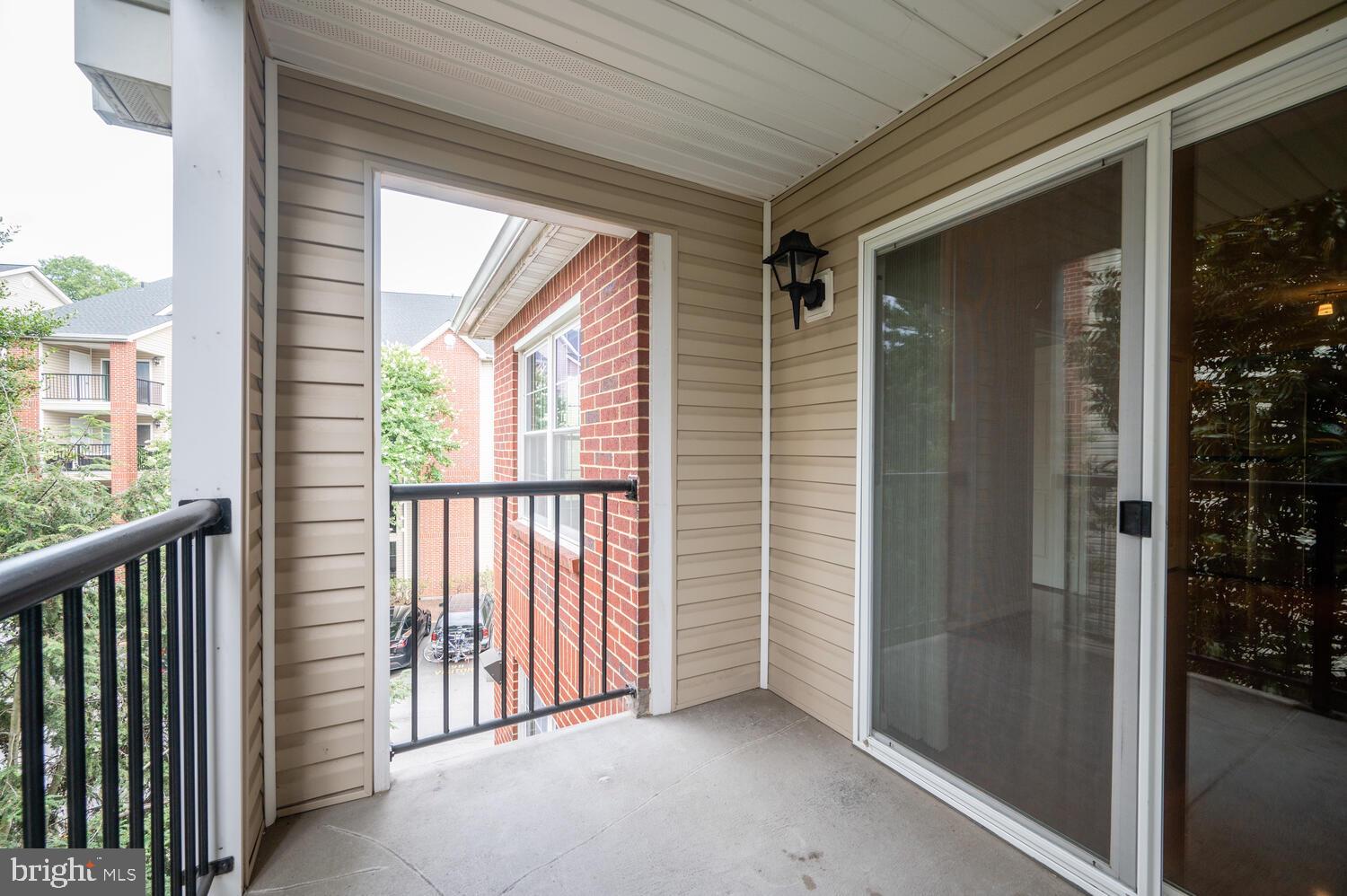 3306 Wyndham Cir #325