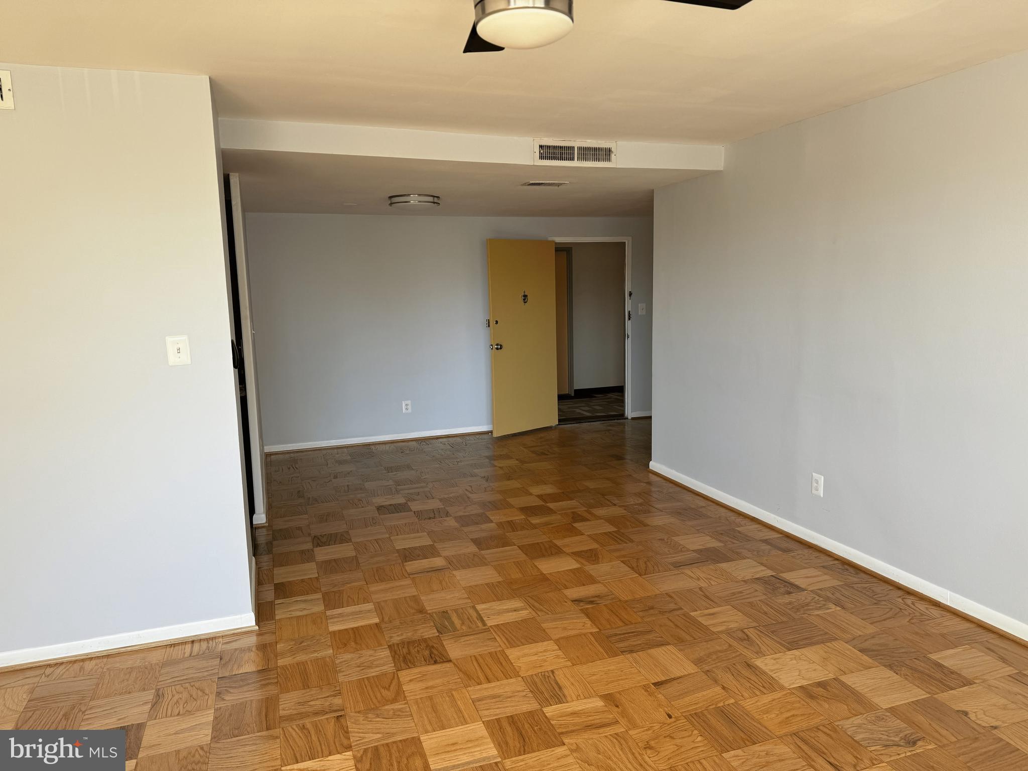 4600 DUKE ST #415