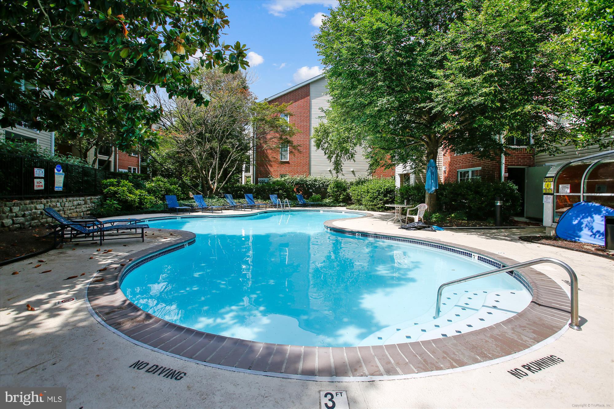 3309 WYNDHAM CIR #3182