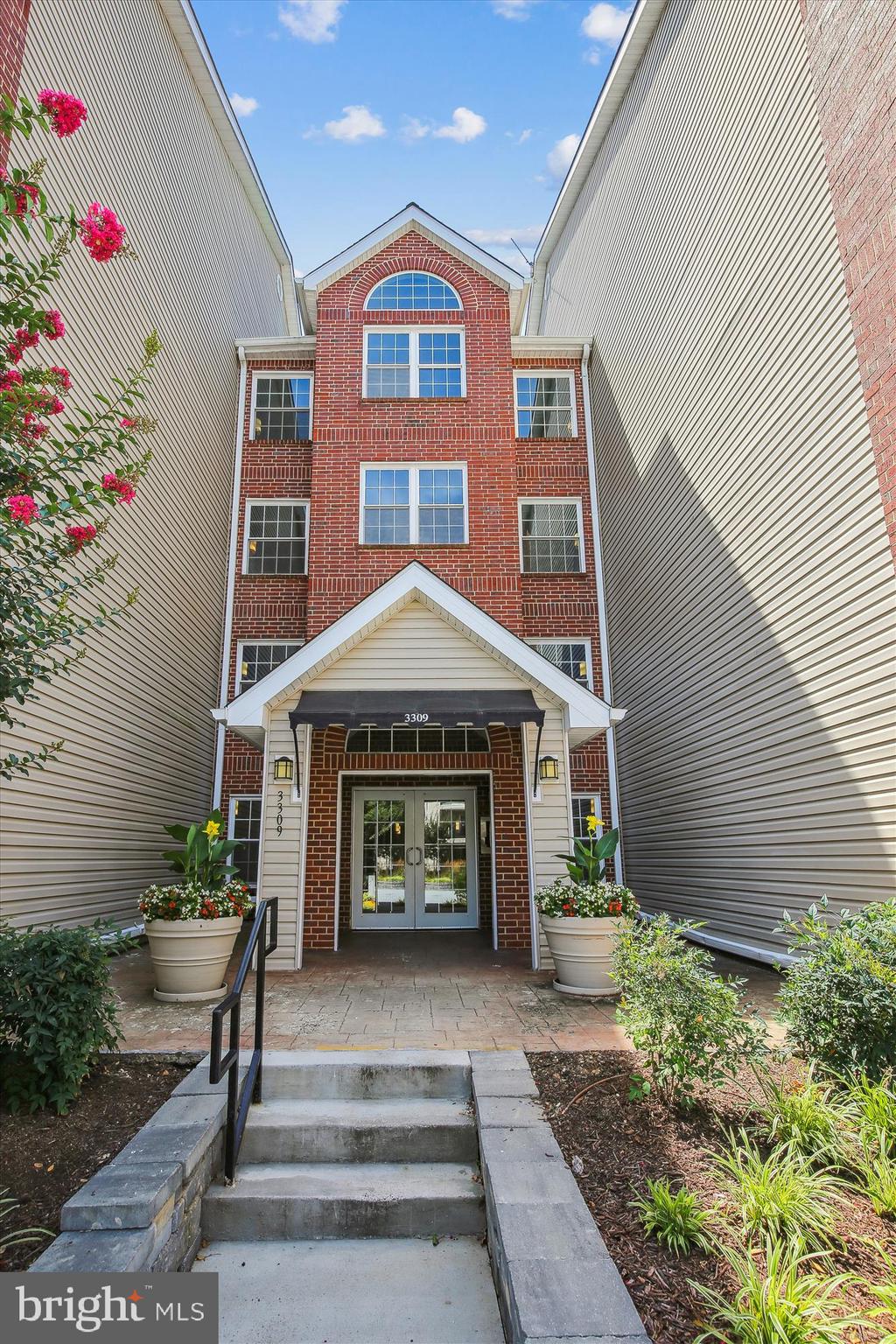 3309 WYNDHAM CIR #3182