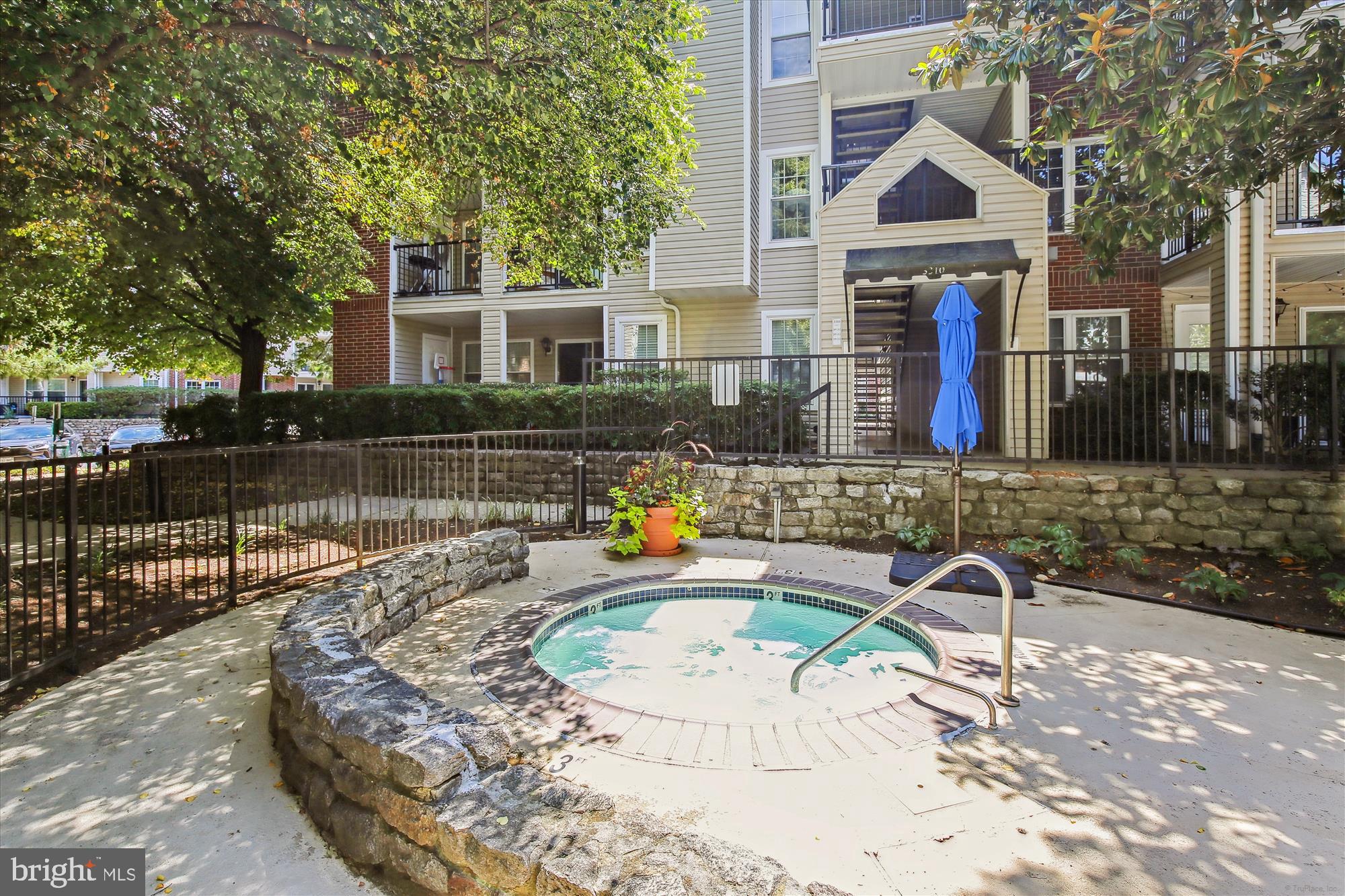 3309 WYNDHAM CIR #3182