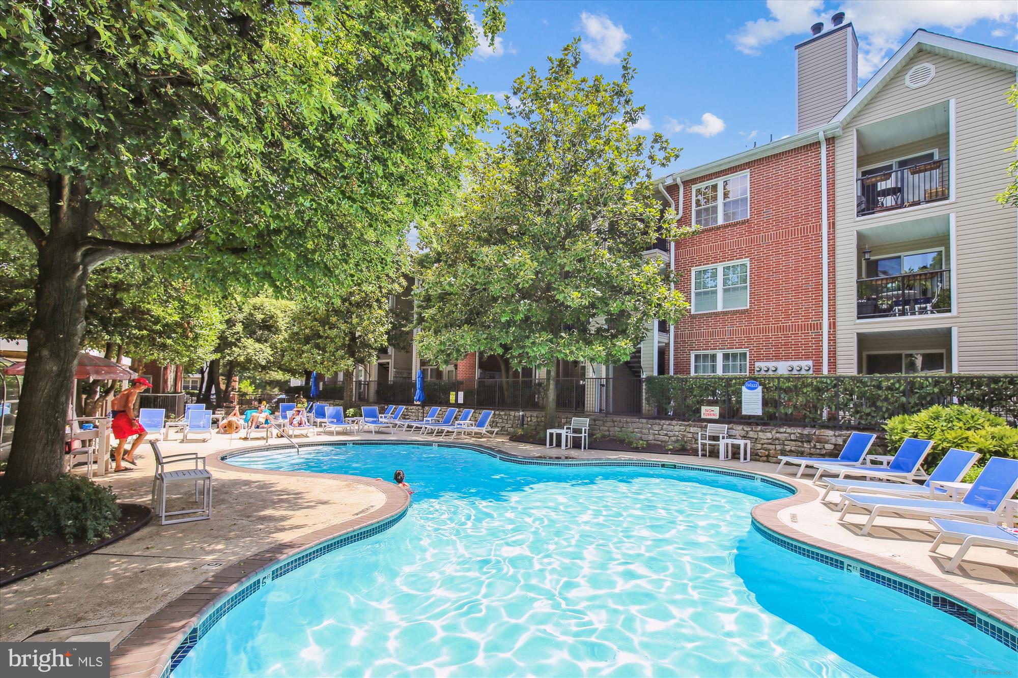 3309 WYNDHAM CIR #3182