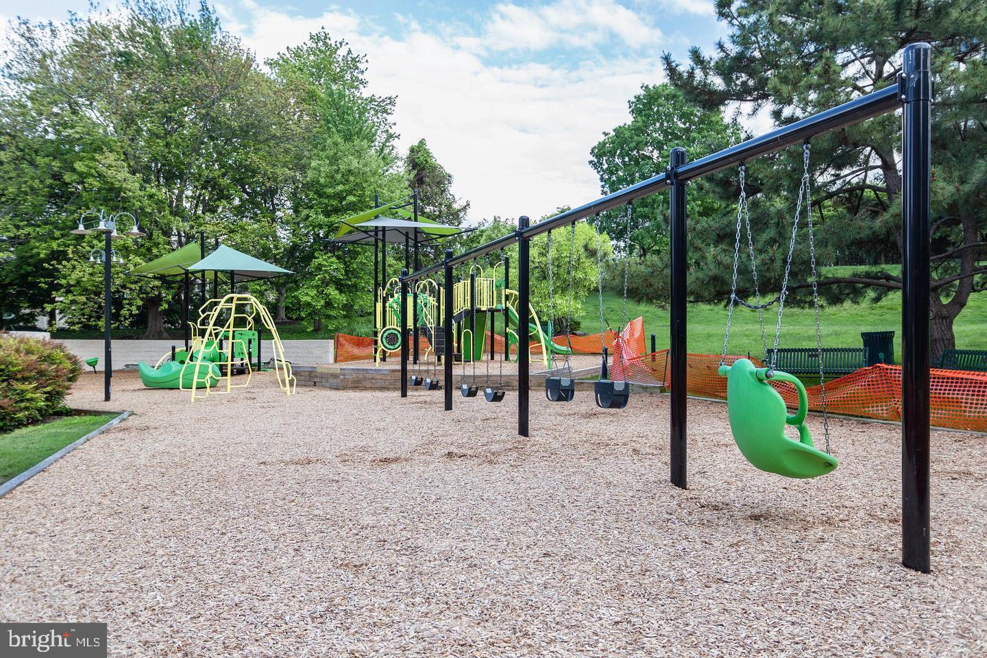 205 YOAKUM PKWY #1625