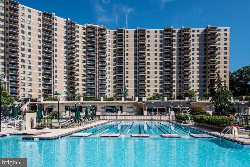 205 YOAKUM PKWY #1625
