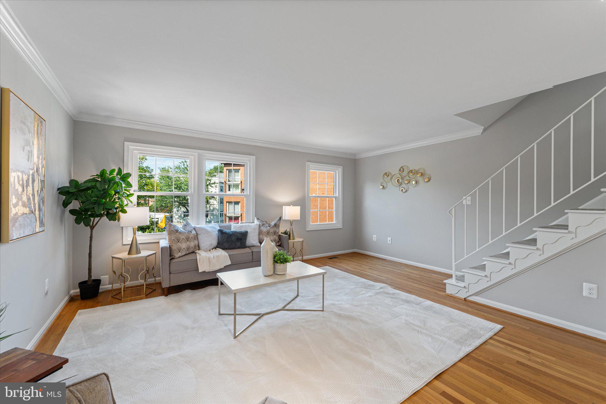 722 W Glebe Rd