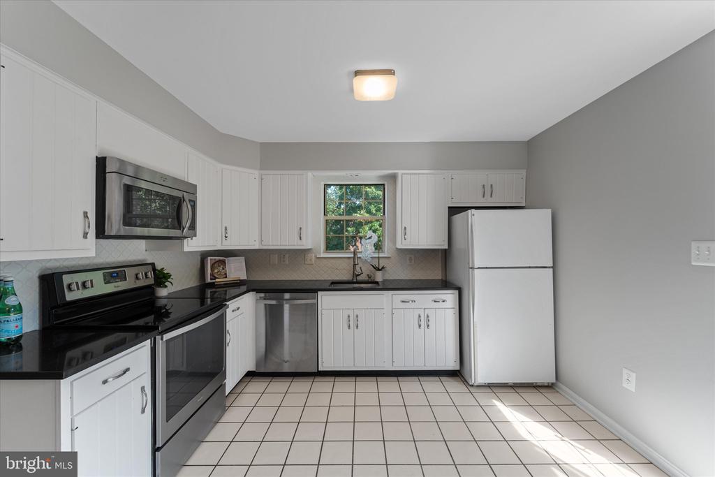 722 W Glebe Rd