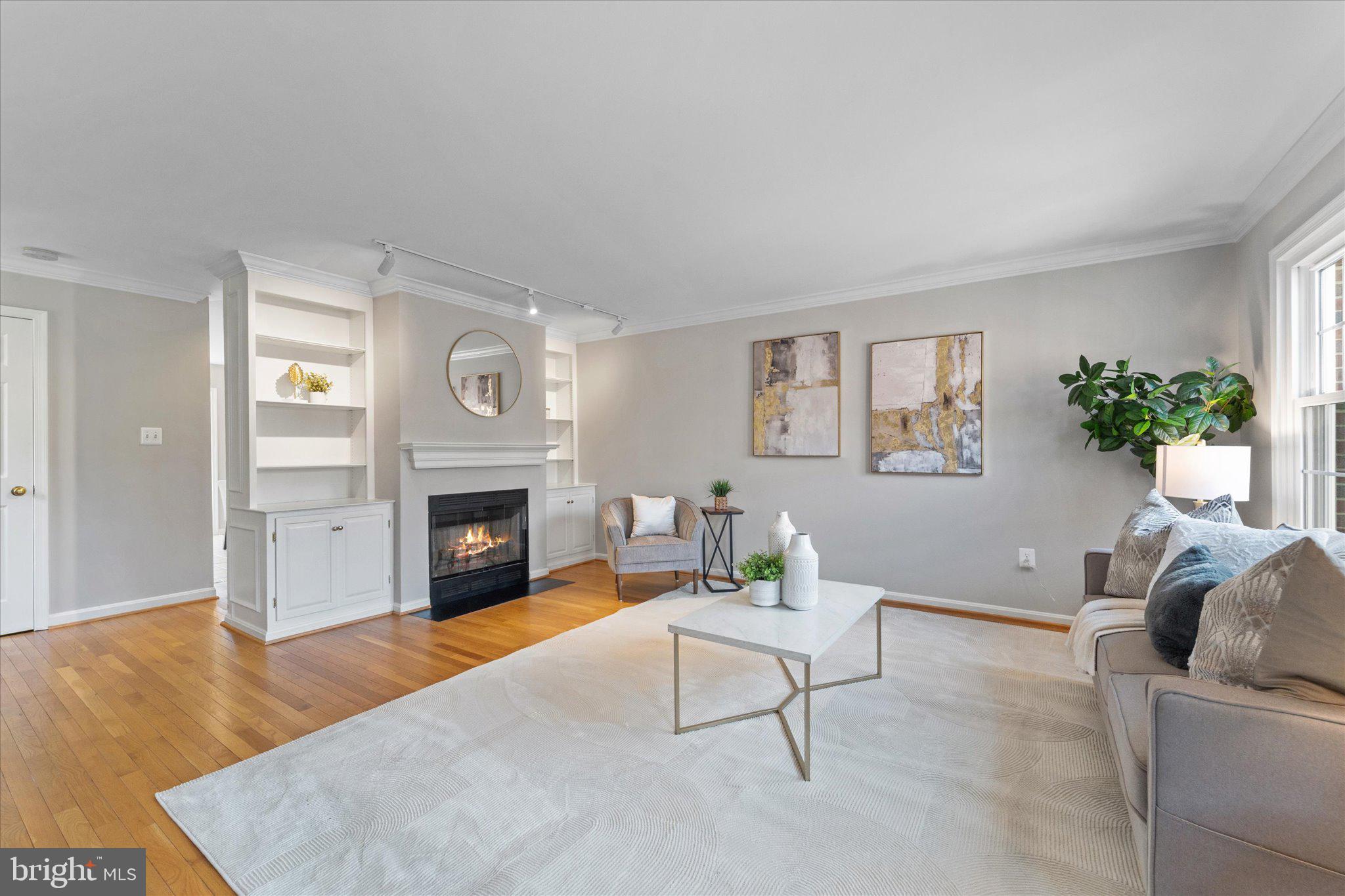 722 W Glebe Rd