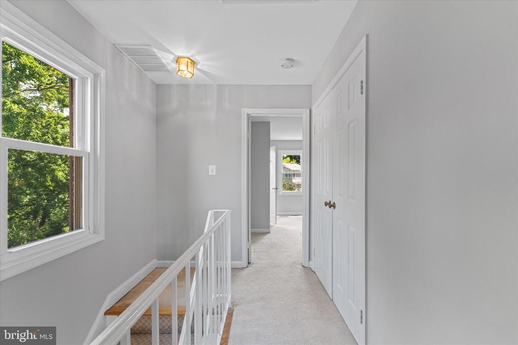 722 W Glebe Rd