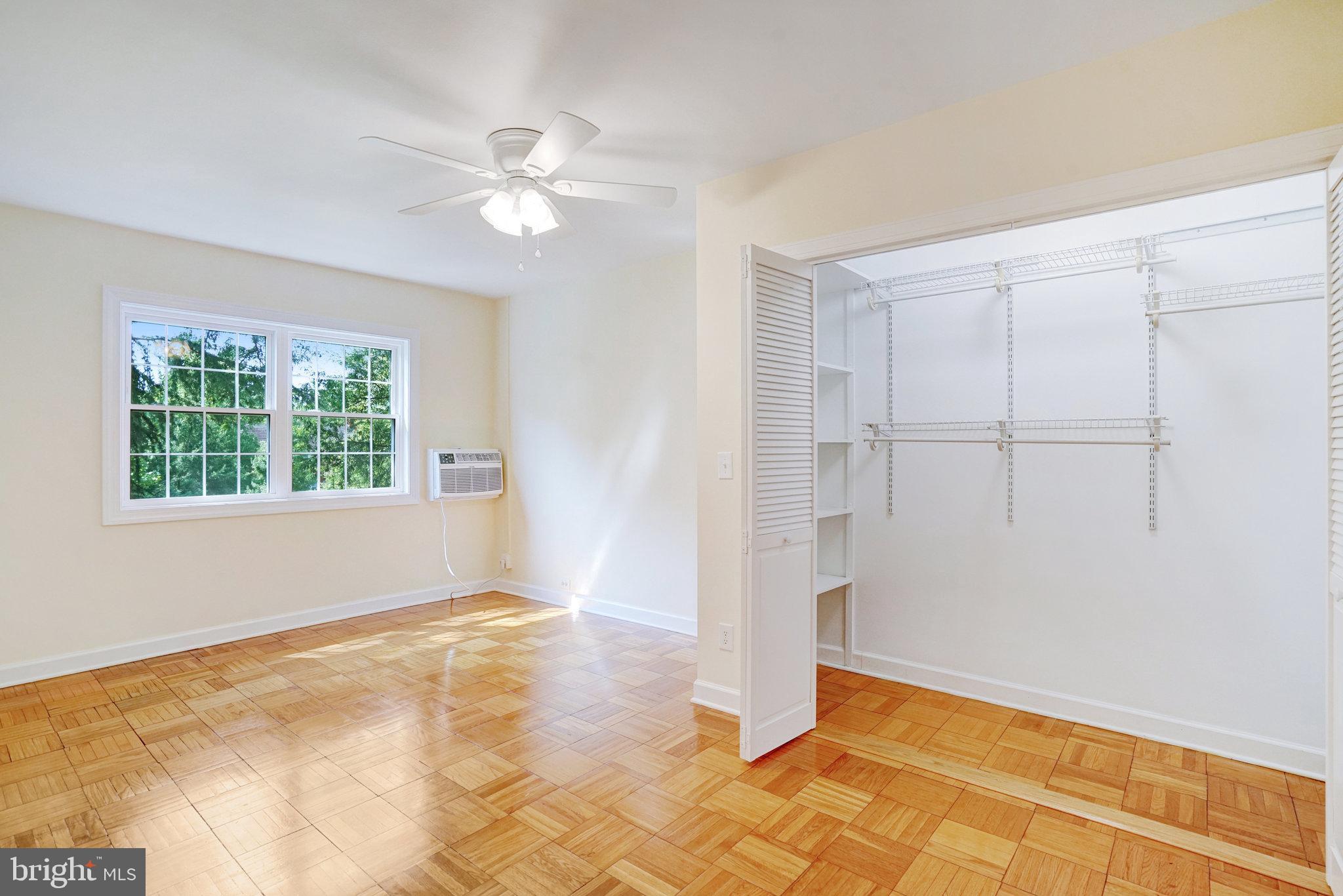 1652 MOUNT EAGLE PLACE