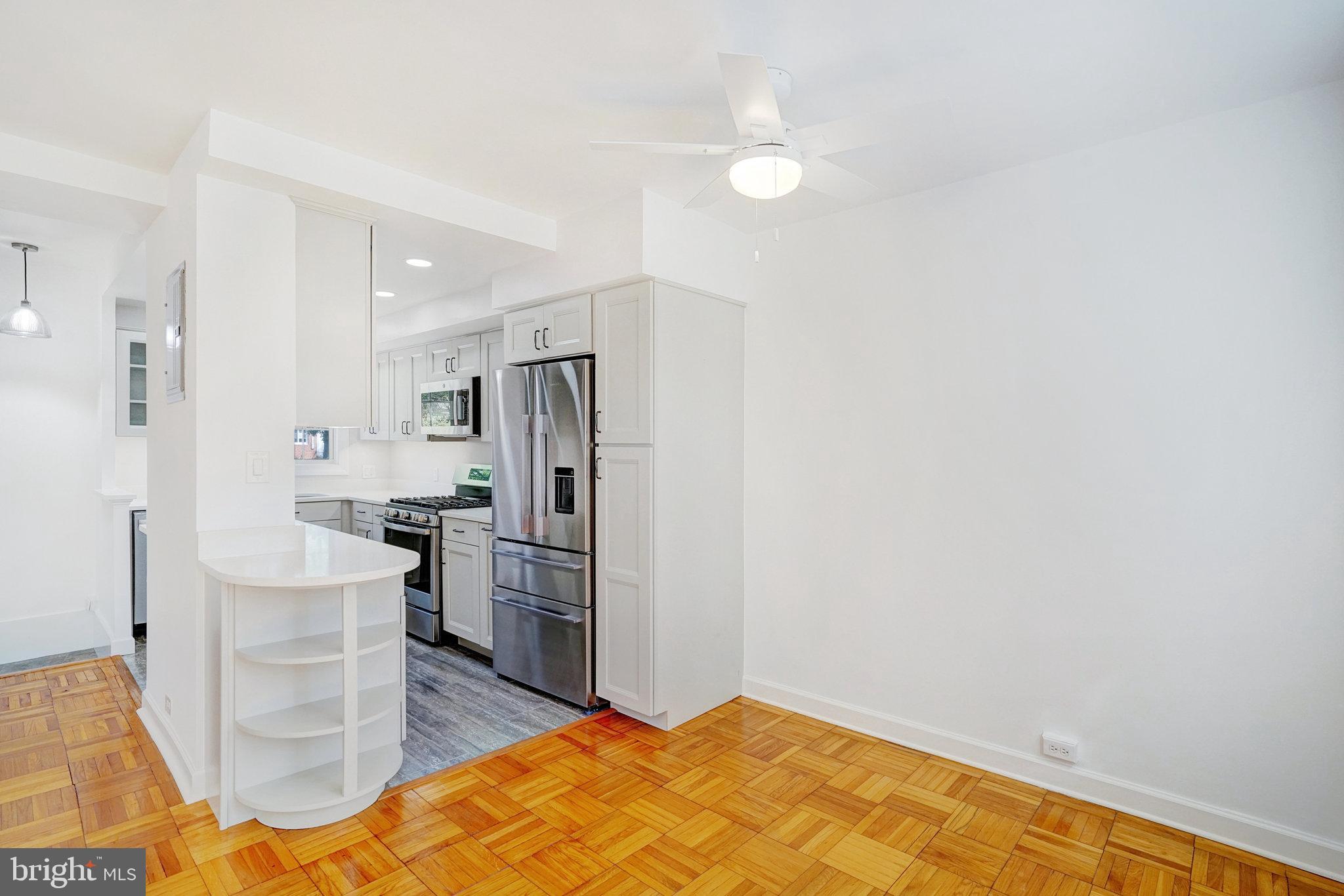 1652 MOUNT EAGLE PLACE