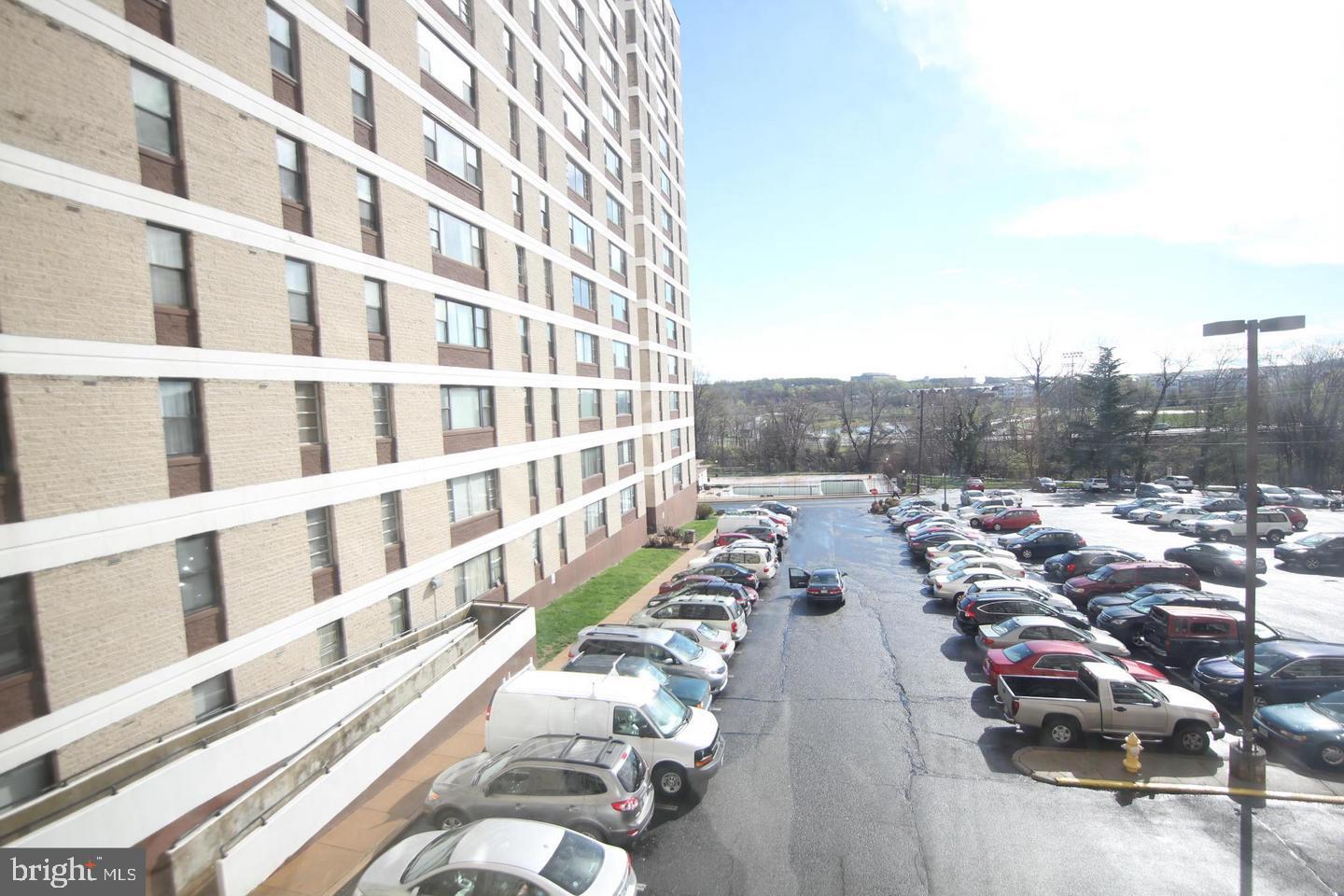 4600 DUKE ST #522