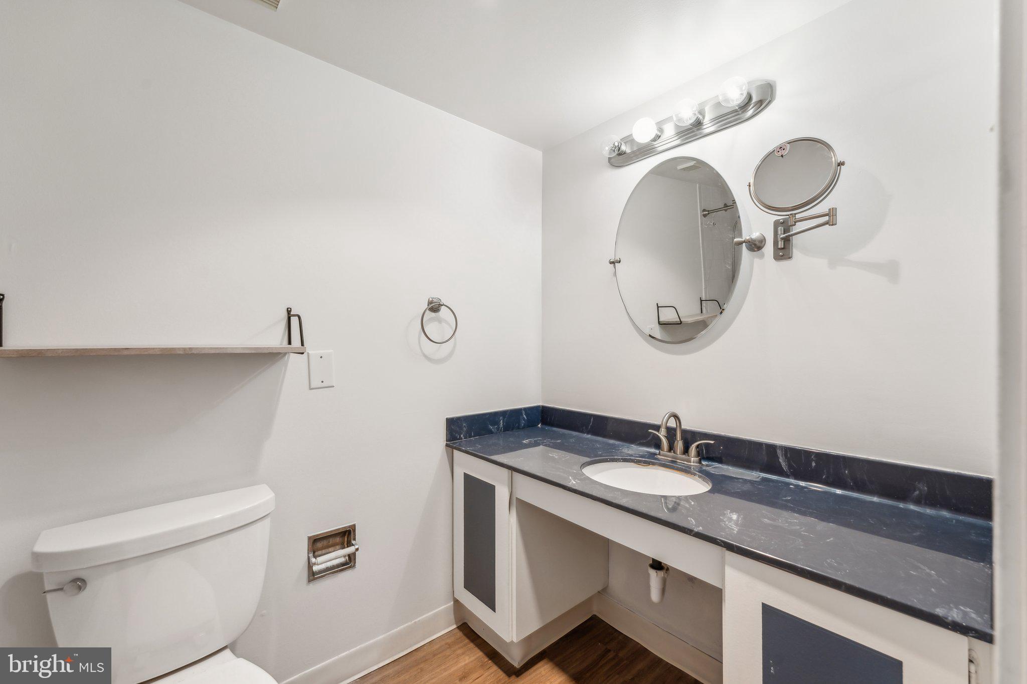 307 YOAKUM PKWY #601