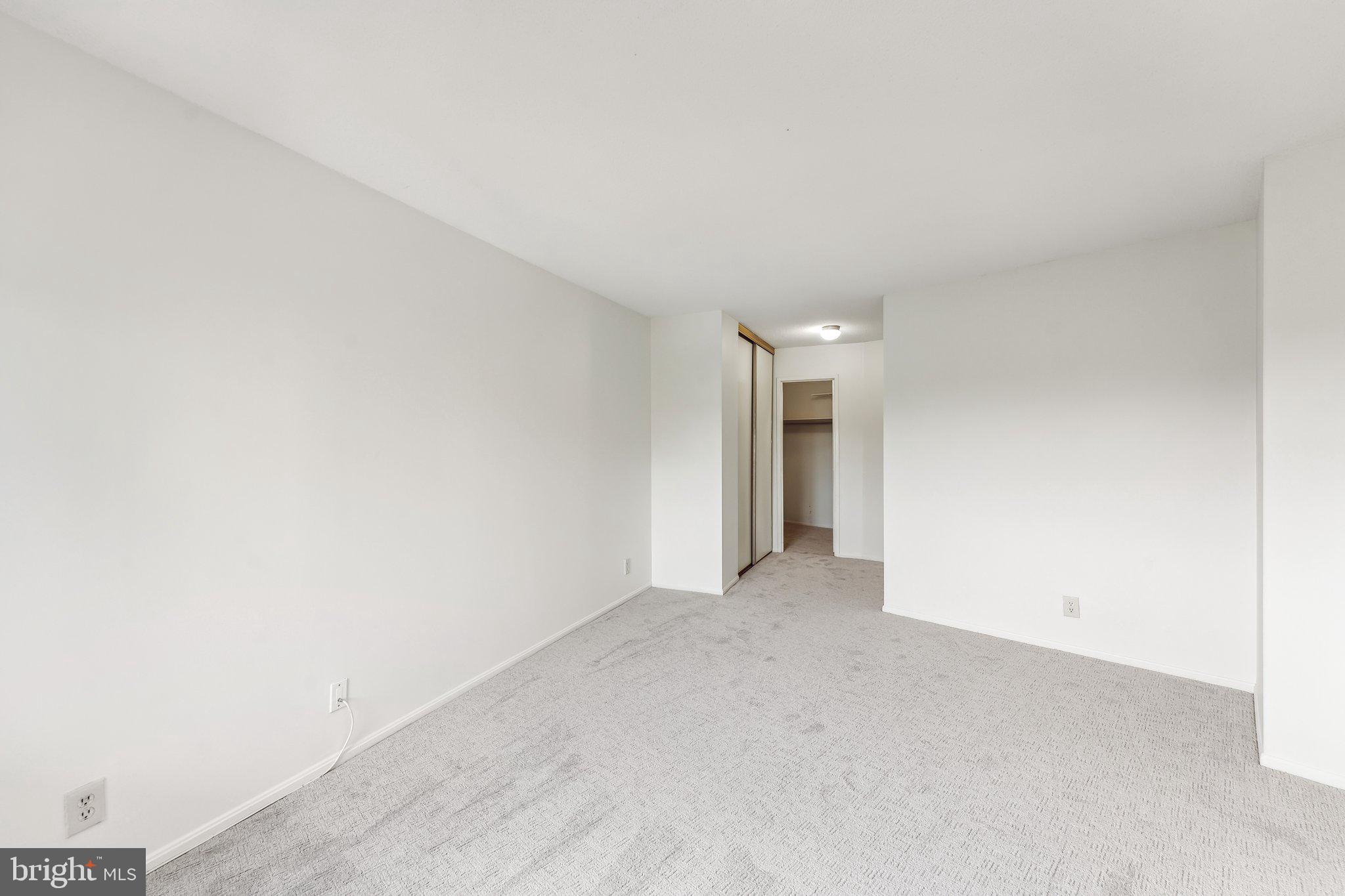 307 YOAKUM PKWY #601