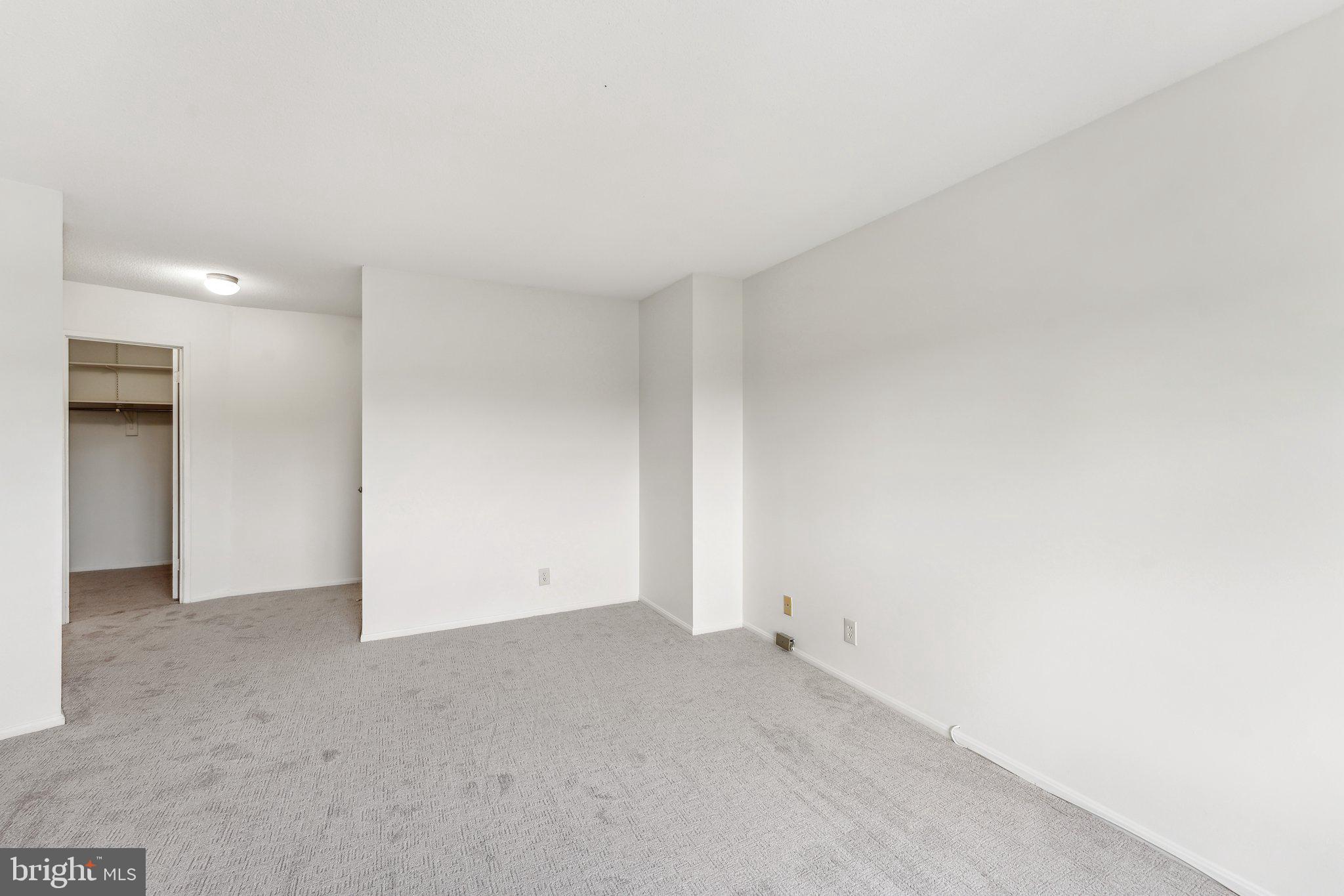 307 YOAKUM PKWY #601