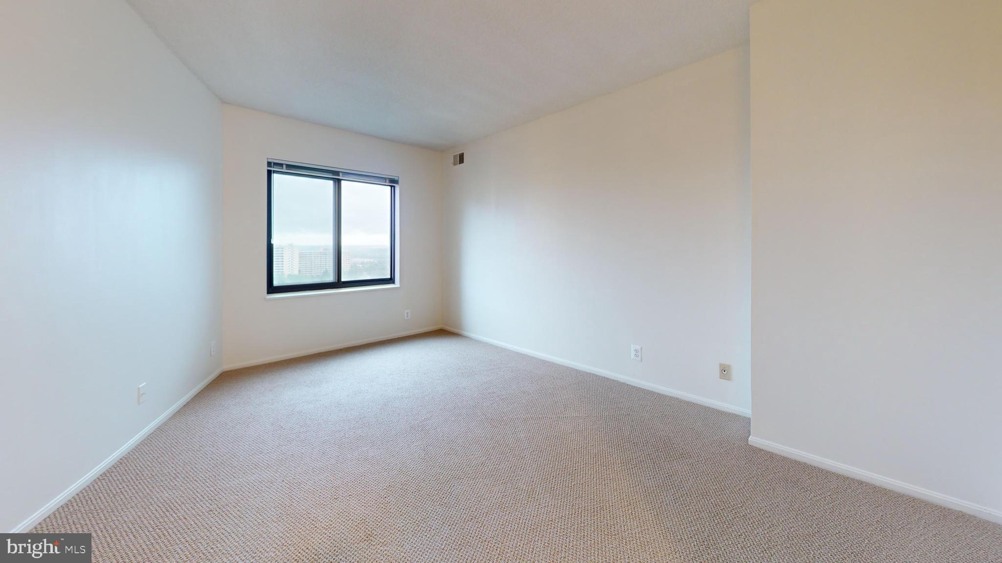 307 YOAKUM PKWY #1215